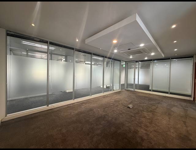 295.30M² OFFICE TO LET IN MORNINGSIDE